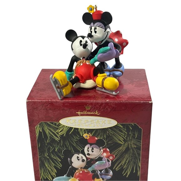 Disney Hallmark Keepsake Ornament Mickey & Minnie "New Pair Of Skates" 1997 - Picture 6 of 10
